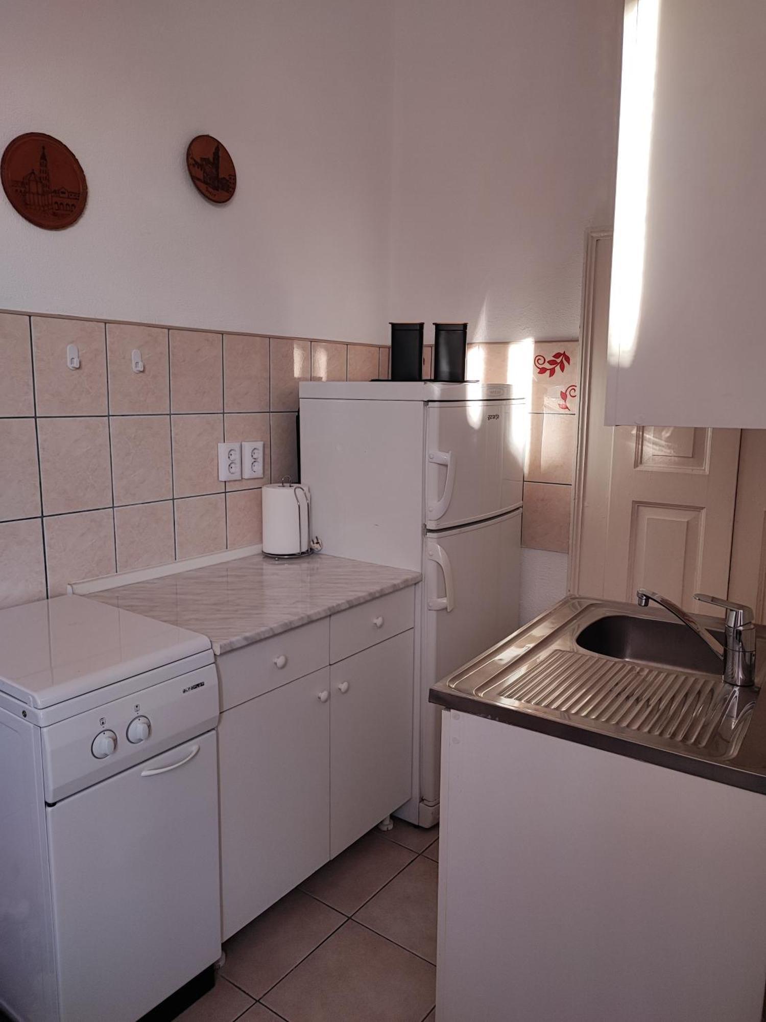 Apartman Riva 2 Komiža Esterno foto
